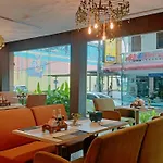 C & N Hotel Patong, Phuket