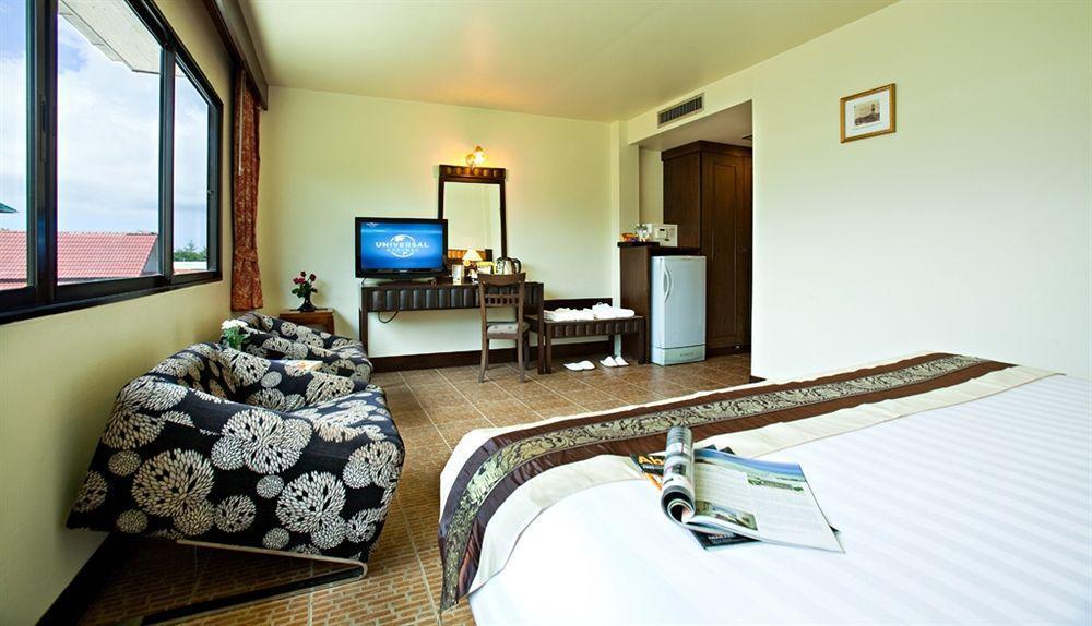 C & N Hotel Patong, Phuket Hotell 3*